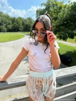 Flexy Sophie OnlyFans Leaked Free Thumbnail Picture - #Me9pFdNNTA