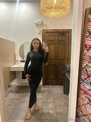 Flickswithvic OnlyFans Leaked Free Thumbnail Picture - #1yV0aeErC5