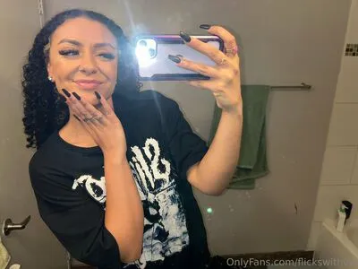 Flickswithvic OnlyFans Leaked Free Thumbnail Picture - #a5LsKELwRP