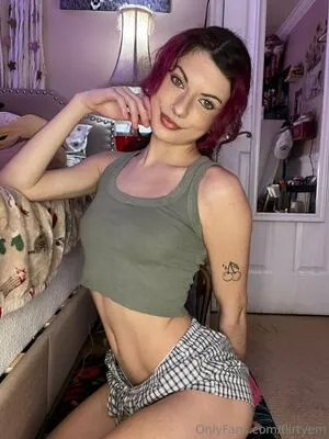 Flirtyem OnlyFans Leaked Free Thumbnail Picture - #SjtWMayf3z