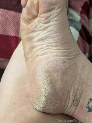 Flirtyf33t94 OnlyFans Leaked Free Thumbnail Picture - #ga40VcoJyZ