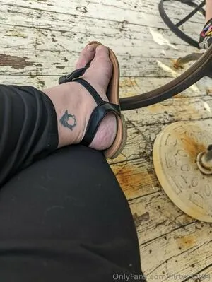 Flirtyf33t94 OnlyFans Leaked Free Thumbnail Picture - #raTAcQHxRy