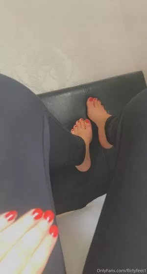 flirtyfeet1 OnlyFans Leaked Free Thumbnail Picture - #SCoQmXDVgO