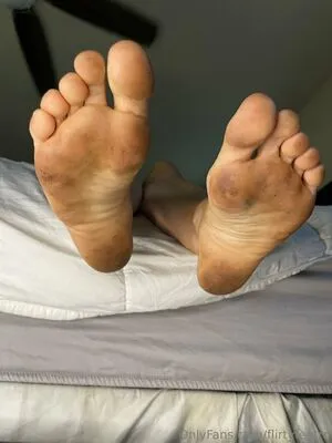 Flirtyfeetrn OnlyFans Leaked Free Thumbnail Picture - #3wOwu5vYkV