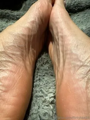 Flirtytoe18 OnlyFans Leaked Free Thumbnail Picture - #FNznLPKkjJ