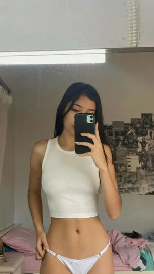 Flor Aure OnlyFans Leaked Free Thumbnail Picture - #5dimw3muPS