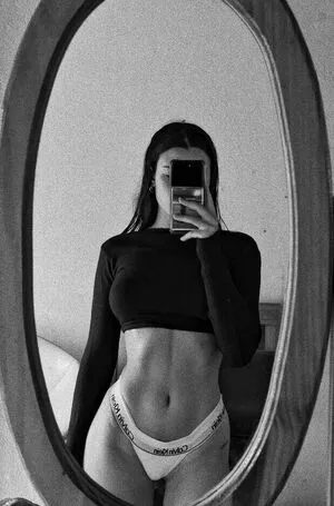 Flor Laneve OnlyFans Leaked Free Thumbnail Picture - #CiIoPCTERX
