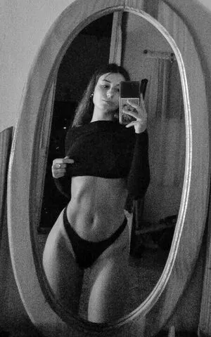 Flor Laneve OnlyFans Leaked Free Thumbnail Picture - #unhshbsTdr