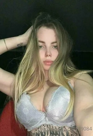Flora Belll OnlyFans Leaked Free Thumbnail Picture - #EZbenMB8Bd