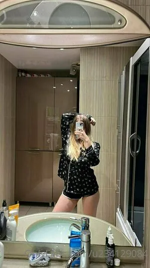 Flora Belll OnlyFans Leaked Free Thumbnail Picture - #FkBveWyPVe