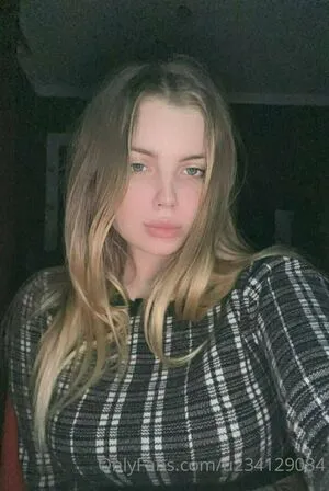 Flora Belll OnlyFans Leaked Free Thumbnail Picture - #jP8MASH2IV