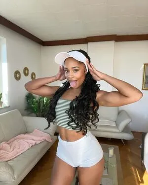 Flora Farrell OnlyFans Leaked Free Thumbnail Picture - #2JwyEzffWi