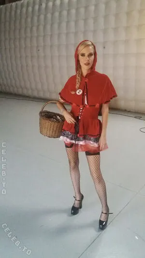 Florane Russell OnlyFans Leaked Free Thumbnail Picture - #rsLzrGMRY3