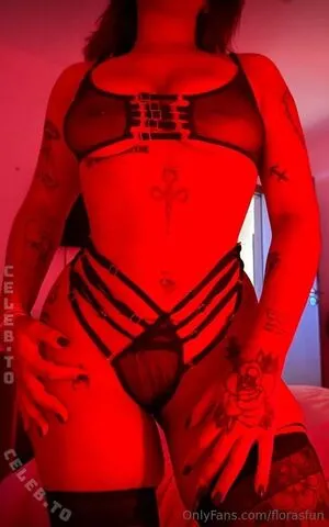 Floras Fun OnlyFans Leaked Free Thumbnail Picture - #fLy6a7ozQL