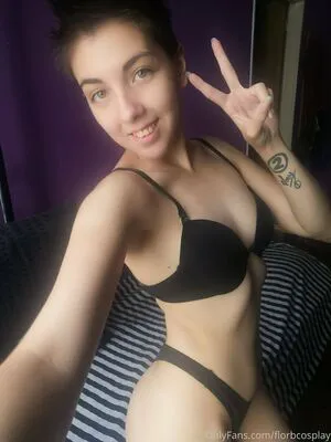 Florbcosplay OnlyFans Leaked Free Thumbnail Picture - #4BbIv1KdC8