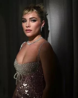 Florence Pugh OnlyFans Leaked Free Thumbnail Picture - #2Fm2sOMRy9