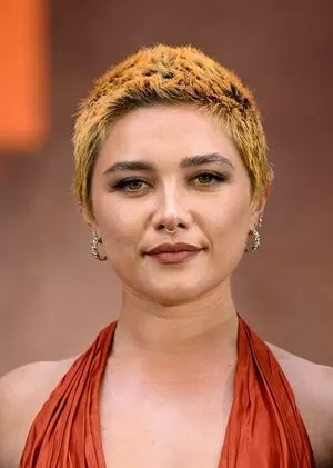 Florence Pugh OnlyFans Leaked Free Thumbnail Picture - #3xvajPSFX1