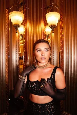 Florence Pugh OnlyFans Leaked Free Thumbnail Picture - #4dpI1D3z3f