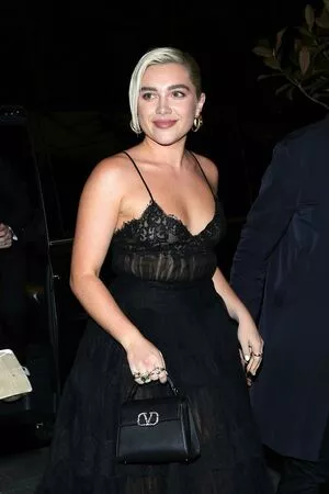 Florence Pugh OnlyFans Leaked Free Thumbnail Picture - #7hbxkeDffr