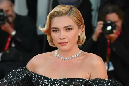 Florence Pugh OnlyFans Leaked Free Thumbnail Picture - #8f8d3ebzKk