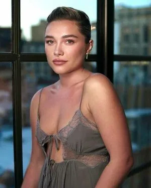 Florence Pugh OnlyFans Leaked Free Thumbnail Picture - #8hUHfrYpzz