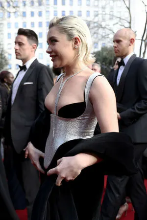 Florence Pugh OnlyFans Leaked Free Thumbnail Picture - #96p3M8vO68