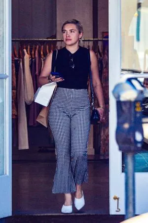 Florence Pugh OnlyFans Leaked Free Thumbnail Picture - #CXKsMzinXF