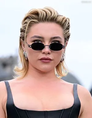 Florence Pugh OnlyFans Leaked Free Thumbnail Picture - #CcdcNa9HcV