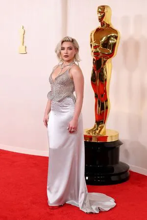 Florence Pugh OnlyFans Leaked Free Thumbnail Picture - #E5CoZW60fq