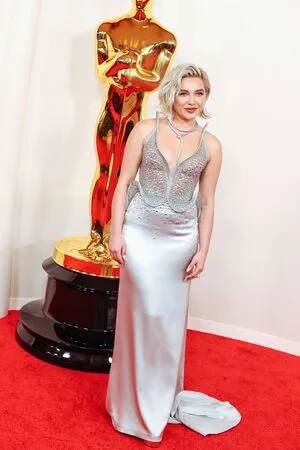 Florence Pugh OnlyFans Leaked Free Thumbnail Picture - #FbFOG5iTk3