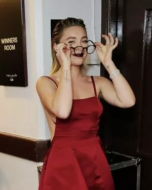 Florence Pugh OnlyFans Leaked Free Thumbnail Picture - #Jo2D16FFOs