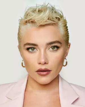 Florence Pugh OnlyFans Leaked Free Thumbnail Picture - #LX4chi20m2