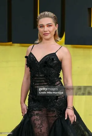 Florence Pugh OnlyFans Leaked Free Thumbnail Picture - #NlulhITMsy