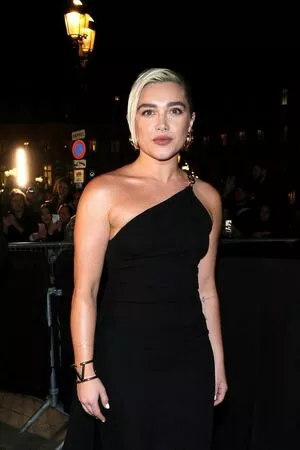 Florence Pugh OnlyFans Leaked Free Thumbnail Picture - #O5q1YGyvkW