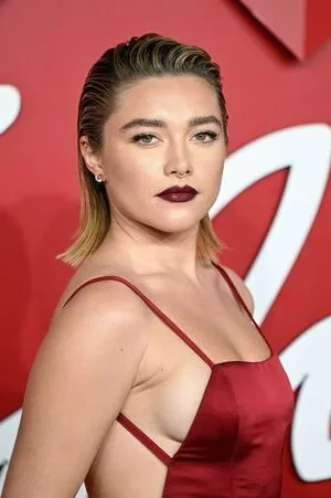 Florence Pugh OnlyFans Leaked Free Thumbnail Picture - #PTHstCeHha