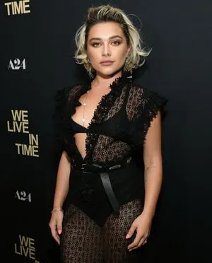 Florence Pugh OnlyFans Leaked Free Thumbnail Picture - #RFETvxwbnN