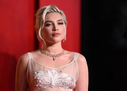 Florence Pugh OnlyFans Leaked Free Thumbnail Picture - #SmunvGBELE