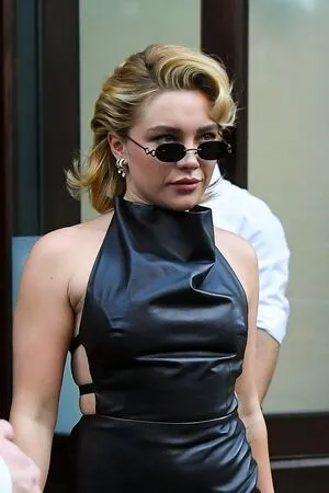 Florence Pugh OnlyFans Leaked Free Thumbnail Picture - #Tq14HJDFL8