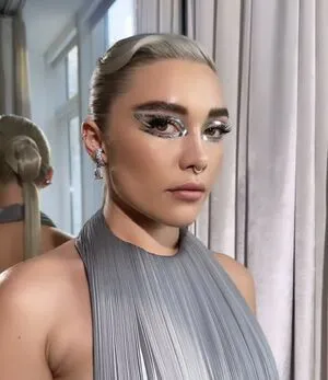 Florence Pugh OnlyFans Leaked Free Thumbnail Picture - #UPETYUWGfW