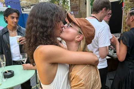 Florence Pugh OnlyFans Leaked Free Thumbnail Picture - #YmGa6IC2lM