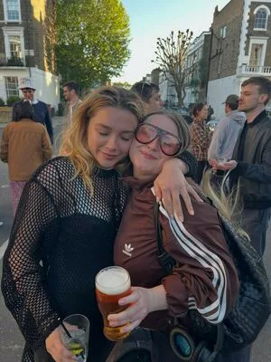 Florence Pugh OnlyFans Leaked Free Thumbnail Picture - #bs29909iBt