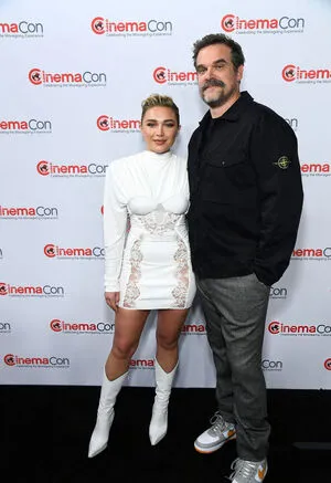 Florence Pugh OnlyFans Leaked Free Thumbnail Picture - #dN530XKUak