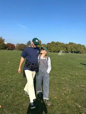 Florence Pugh OnlyFans Leaked Free Thumbnail Picture - #kMOOMA0Lp2