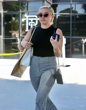 Florence Pugh OnlyFans Leaked Free Thumbnail Picture - #pTpfABkI7Z