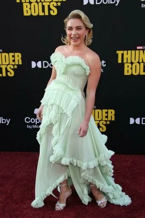 Florence Pugh OnlyFans Leaked Free Thumbnail Picture - #tTBmzuplLK