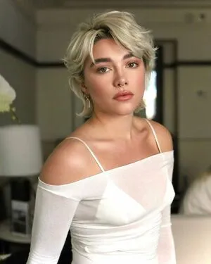 Florence Pugh OnlyFans Leaked Free Thumbnail Picture - #tivEyne3Aj