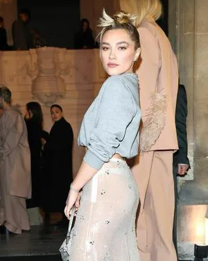 Florence Pugh OnlyFans Leaked Free Thumbnail Picture - #xGoEEUE9A6