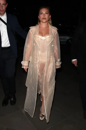 Florence Pugh OnlyFans Leaked Free Thumbnail Picture - #y1DeVK0NFH