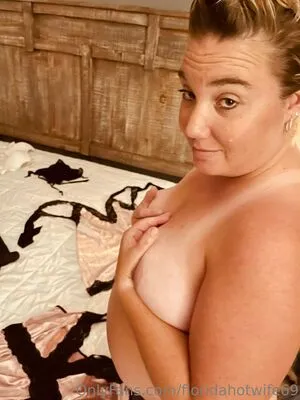 Floridahotwife69 OnlyFans Leaked Free Thumbnail Picture - #tKD0sotl6O