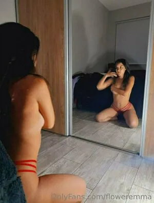 Floweremma OnlyFans Leaked Free Thumbnail Picture - #BnlpKsuims